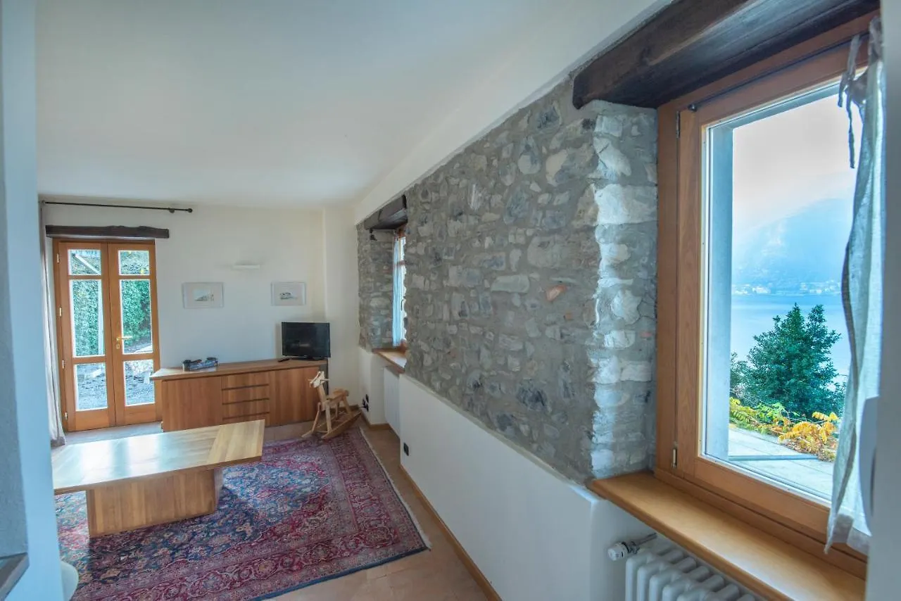 Villa Claudia Tuscany Style Lezzeno Italy