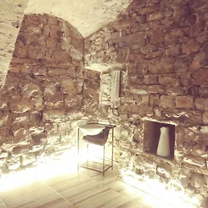 La Grotta Dell'antica Calvasino Affittacamere